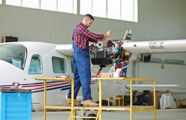 Why Become an Aircraft Maintenance Engineer